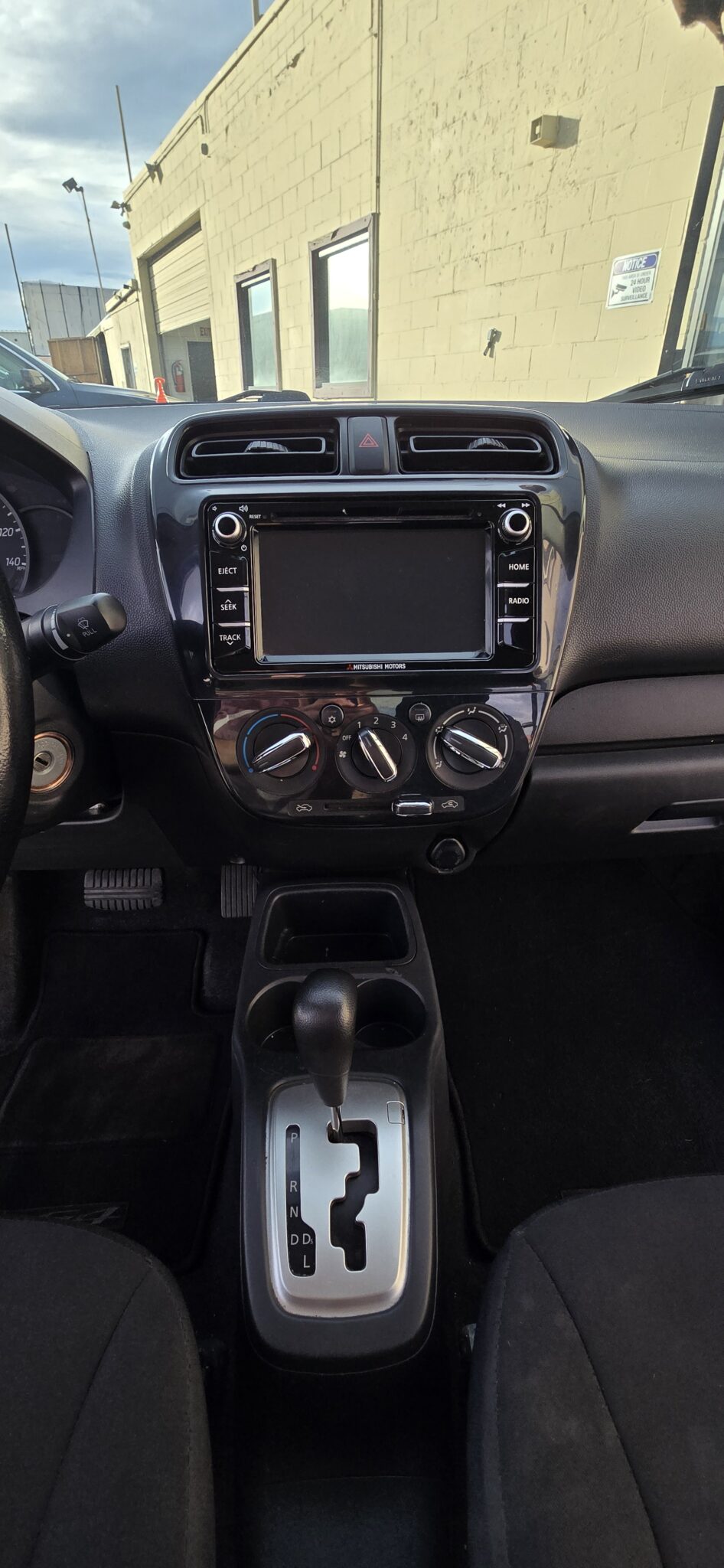 2017 Mitsubishi Mirage G4 ES - Photo 17