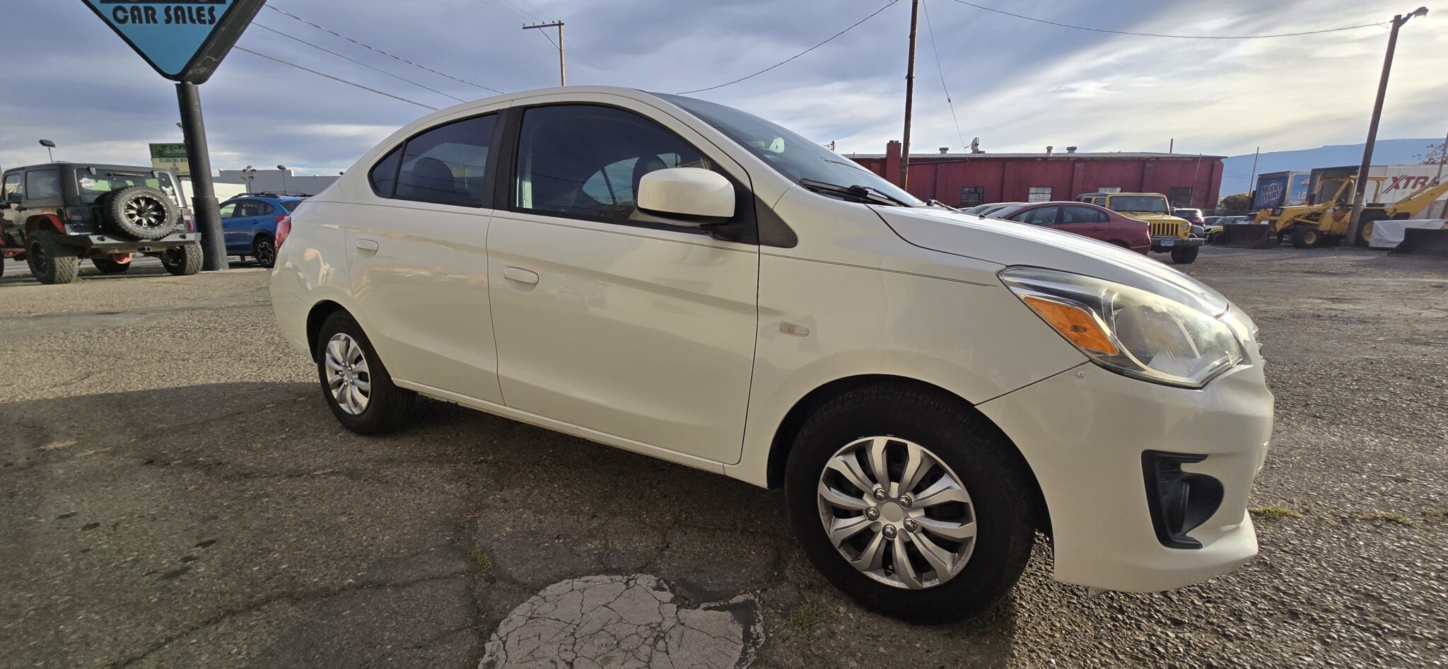 2017 Mitsubishi Mirage G4 ES - Photo 4
